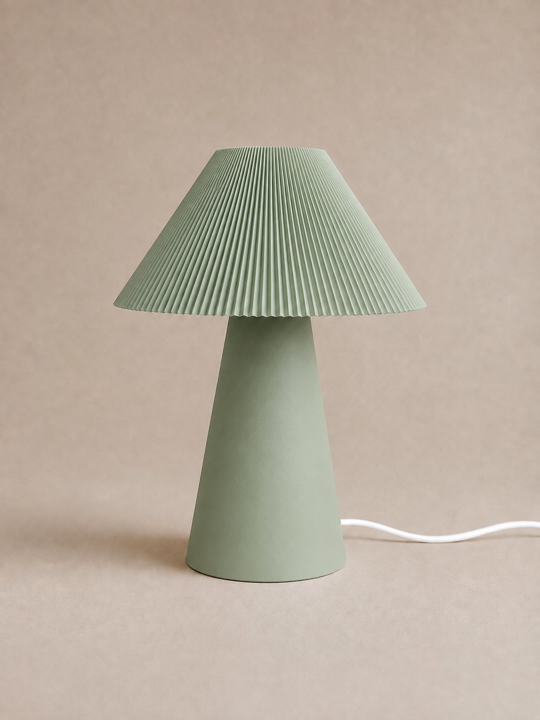 Flare pleat