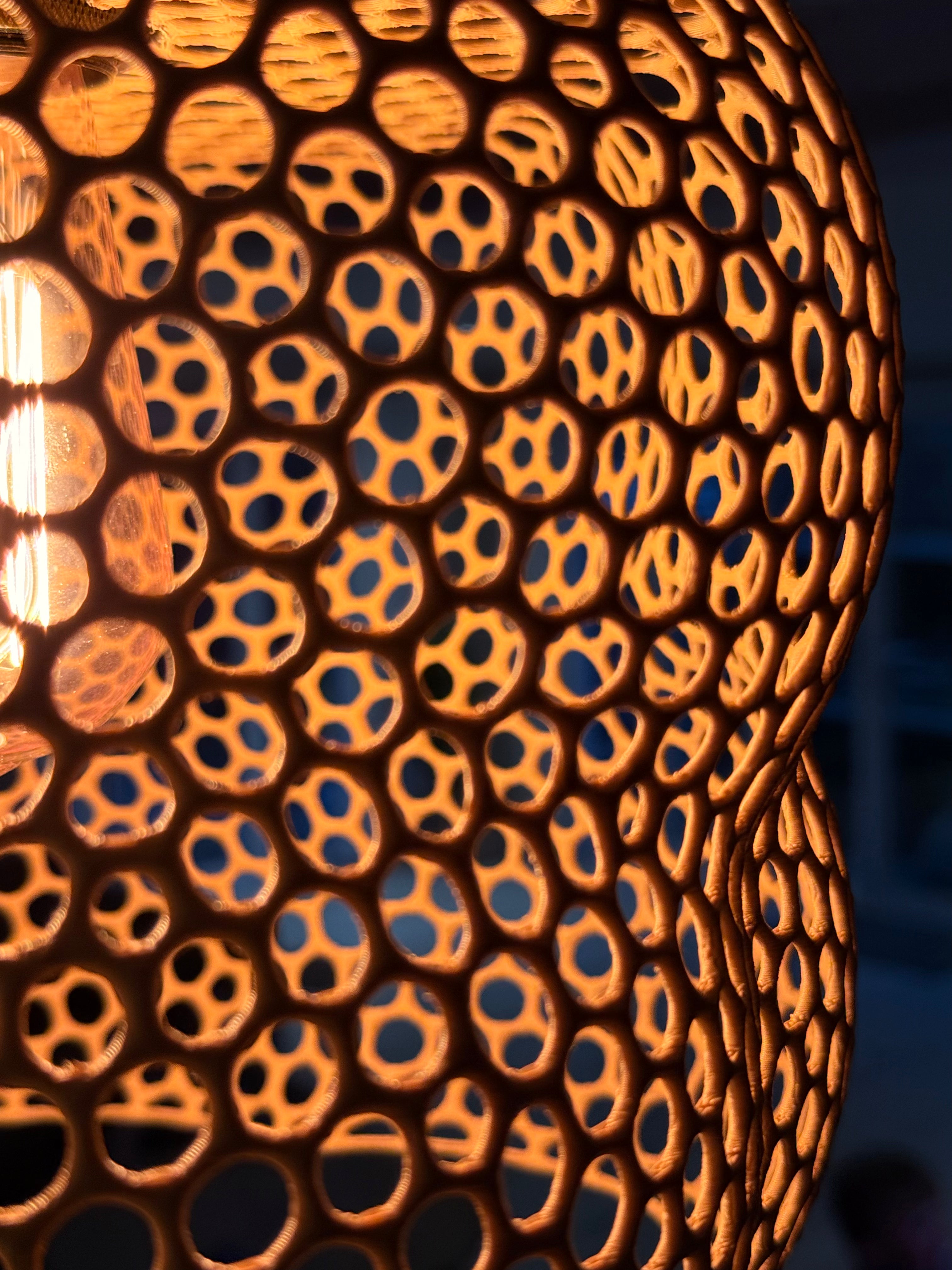 The AureHive Pendant