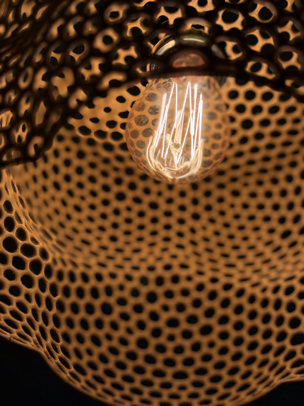 The AureHive Pendant